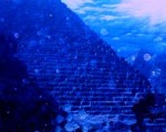 Énorme pyramide dans les Açores